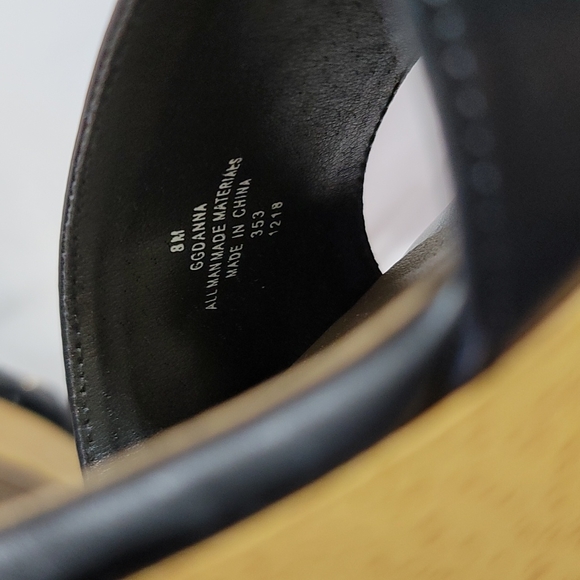 GBG Guess Danna Wedge Black Sandals, Women's size 8 - Picture 6 of 7